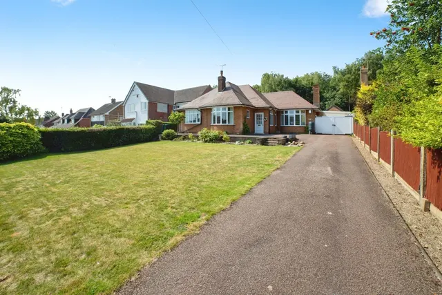 Lindhurst Lane, Mansfield, Nottinghamshire, NG18, photo 1