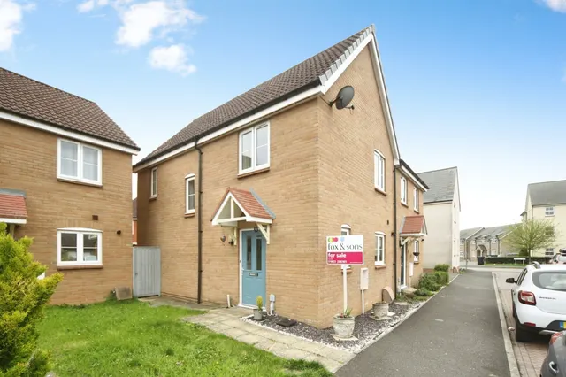 Catalana Way, Bridgwater, TA6, photo 1