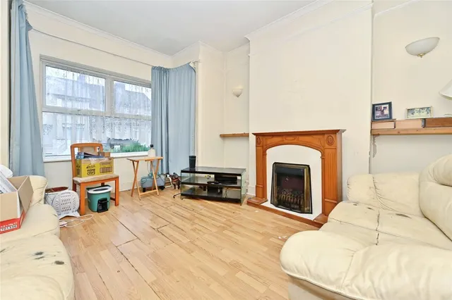Photo 2 — High Street North, Dunstable, Bedfordshire, LU6