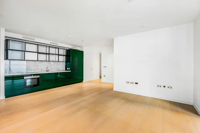 Photo 2 — 1 Wards Place, London, Greater London, E14 9EJ