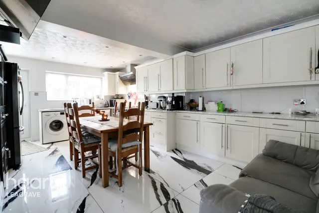 Evelyn Road, Dunstable, LU5, photo 2