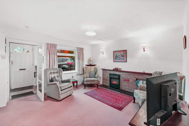Photo 3 — Chapel Lane, Ashurst Wood, East Grinstead, East Grinstead, RH19 3QT