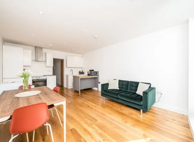 North End Road, Fulham, SW6, photo 1
