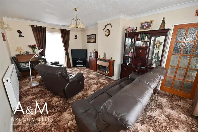 Photo 2 — Tudor Crescent, Hainault, Essex, Ilford, IG62RY