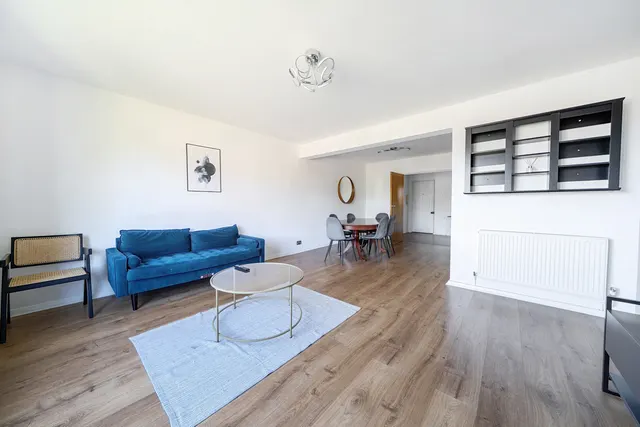 Priory Lodge, Ealing, W5, photo 2