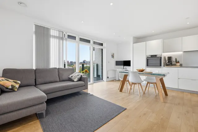 Lamington Heights, London, E14, photo 3