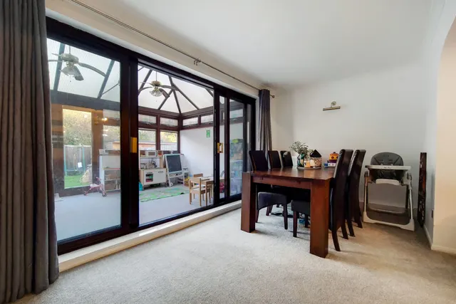Photo 3 — 46 Guildford Road, London