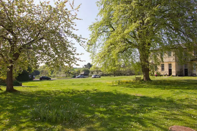 Thurnham Court, Devizes, SN10, photo 2