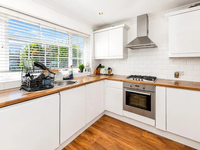 Tockley Road, Slough, SL1, photo 3