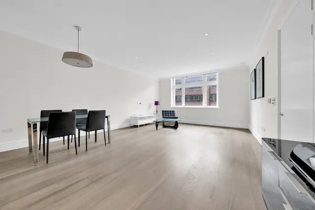 Leman Street, London, E1, photo 1