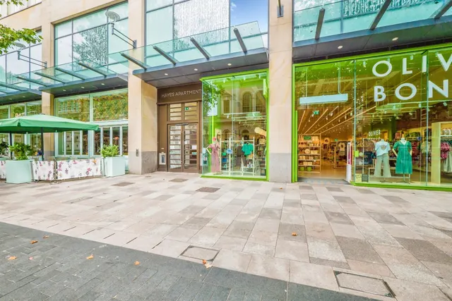 The Hayes, Cardiff, CF10, photo 1