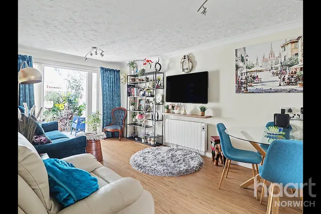 Catton Court, Norwich, NR6, photo 2