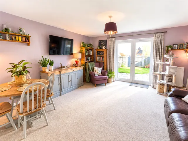 Ascot Close, Bourne, PE10, photo 2