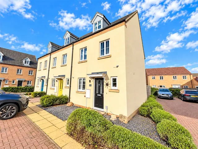 Ascot Close, Bourne, PE10, photo 1