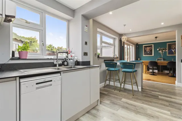 Photo 3 — Bramber Road, Broadwater, Worthing