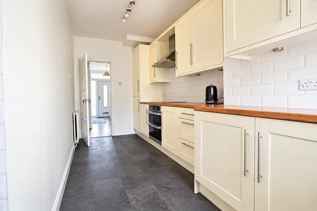 Glenhurst Road, Southend-On-Sea, photo 3