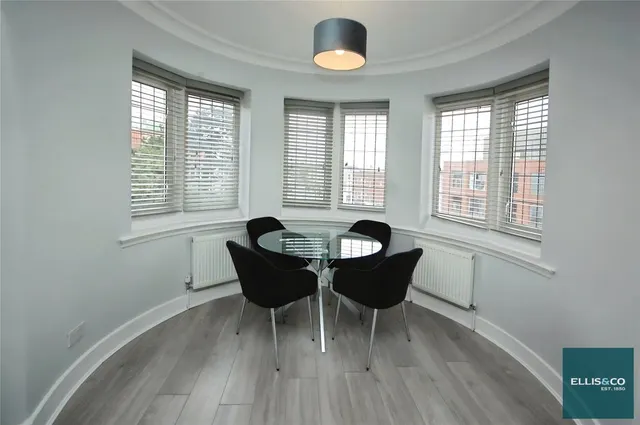 Regents Park Road, Finchley, N3, photo 3
