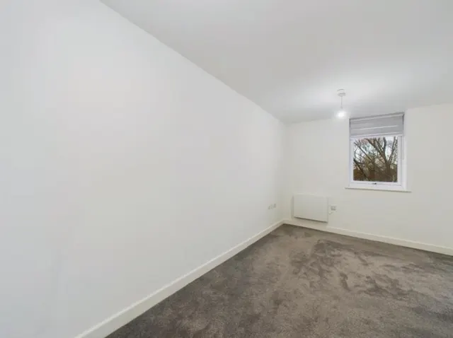 Clifton House, Broadway, PE1, photo 3