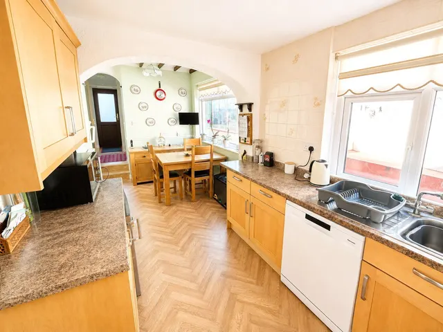 Marsh Road, Tenby, SA70, photo 2