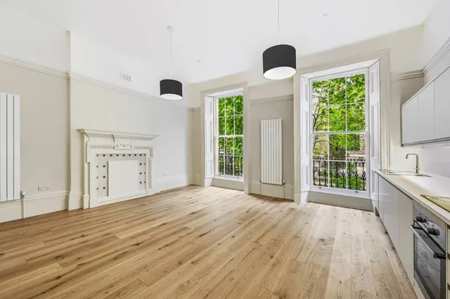 Woburn Square, Bloombury, WC1H, photo 1