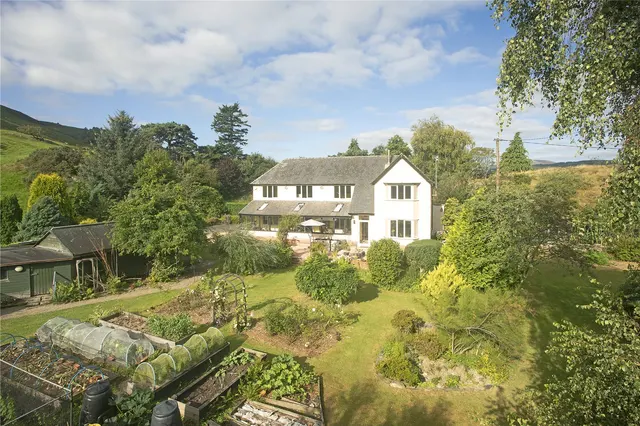 Machynlleth, Powys, photo 2
