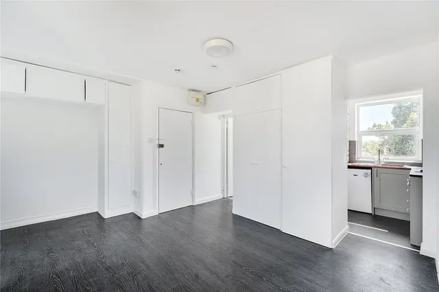 Blunt Road, South Croydon, CR2, photo 2