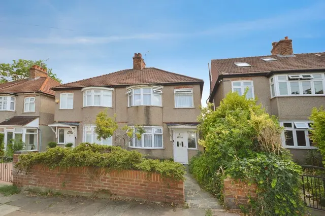 Whitton Dene, Isleworth, TW7, photo 1
