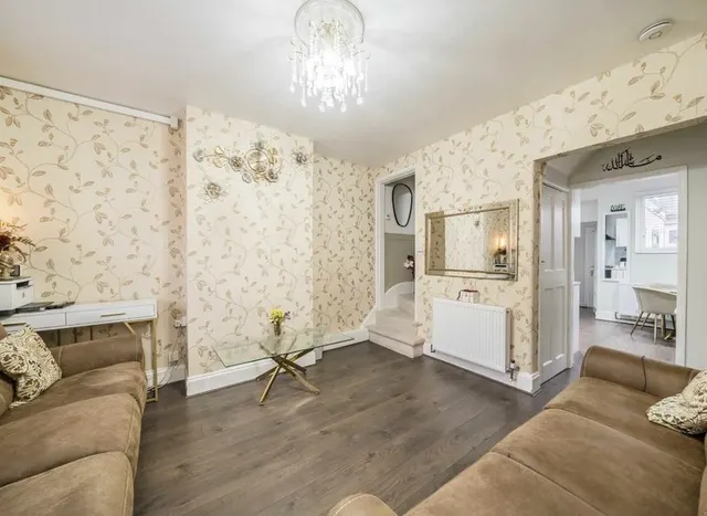 Photo 2 — Darcy Road, Streatham, SW16