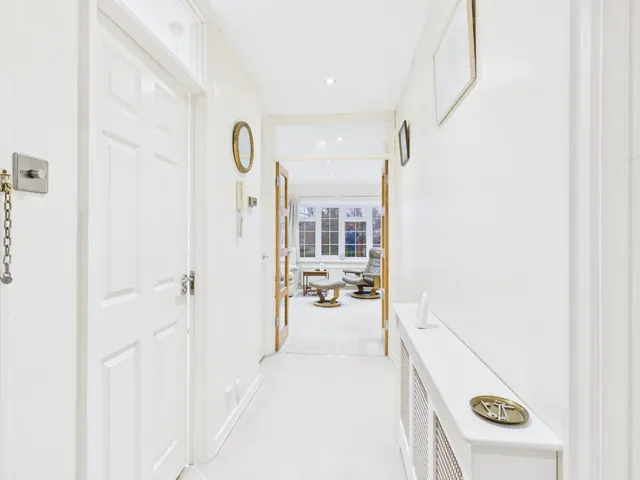 Lexham Gardens, Amersham, HP6, photo 3