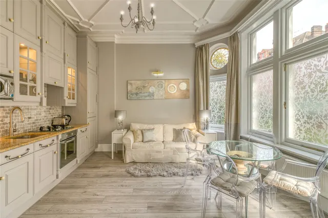 Frognal, Hampstead, NW3, photo 1
