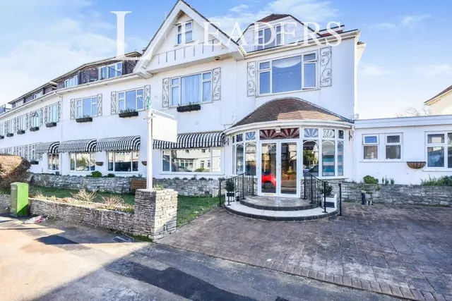 Grange Road, Bournemouth, BH6, photo 1