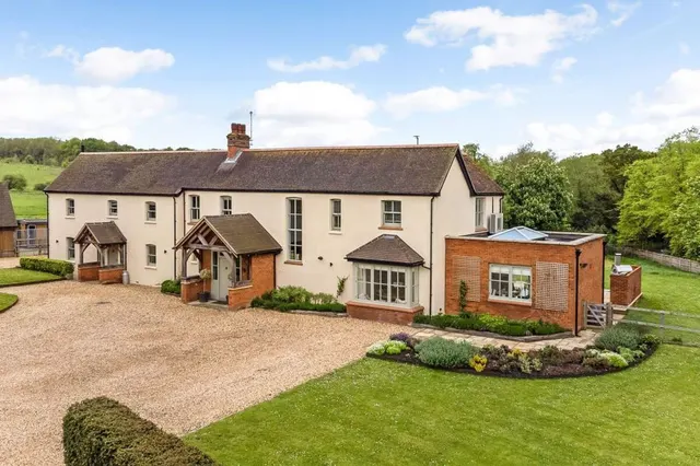 Sulhamstead Road, Burghfield, RG30, photo 1