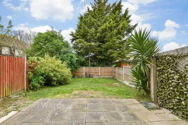 Balcomb Crescent, Margate, CT9, photo 2