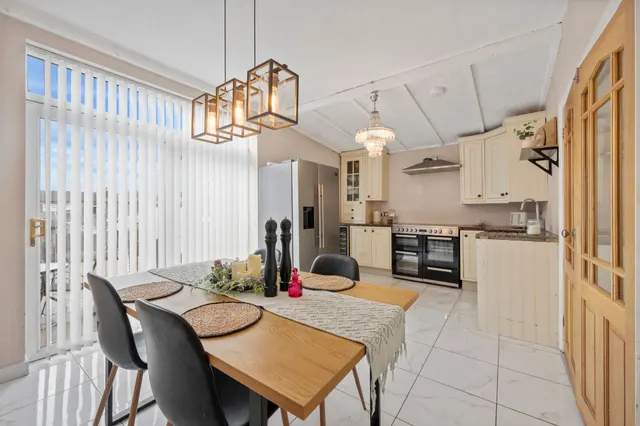 Regent Avenue, Haydock, WA11, photo 3