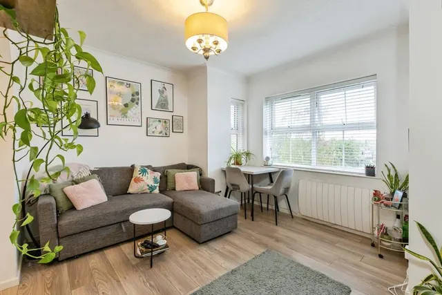 Newcastle Road, Reading, RG2, photo 2