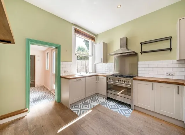 Photo 3 — Therapia Road, East Dulwich, SE22