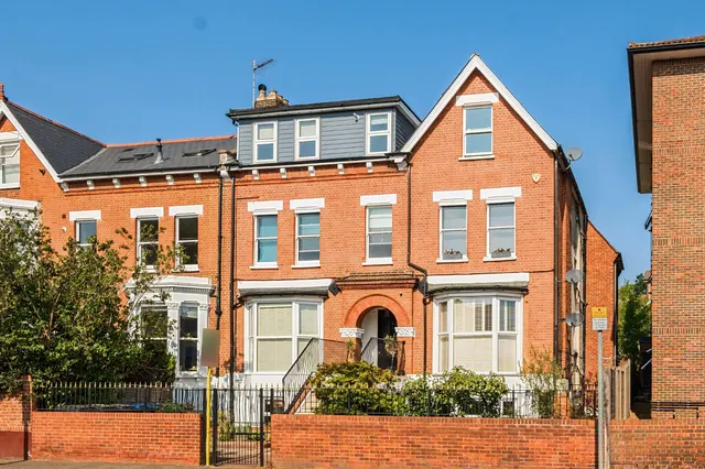 Worple Road, Wimbledon, London, SW19, photo 1