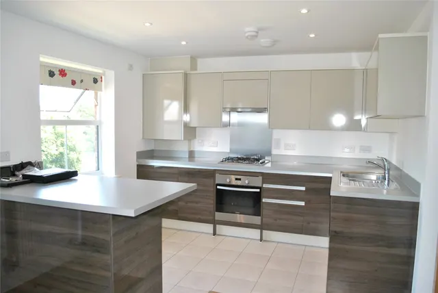 Photo 2 — Kenley Place, Farnborough, Hampshire, GU14 6FX