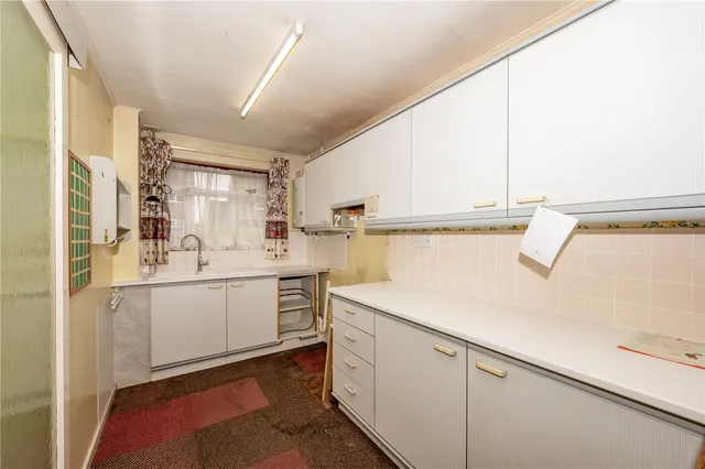 Photo 2 — Insetton Close, Winyates West, Redditch, Worcestershire, B98 0JJ