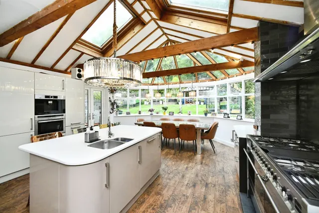 Valley Drive, Withdean, Brighton, photo 1