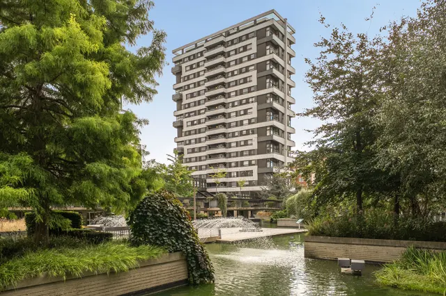 Photo 3 — 12 The Water Gardens, London
