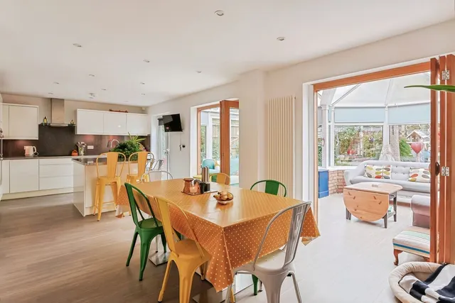 Pilsdon Drive, Canford Heath, BH17, photo 3