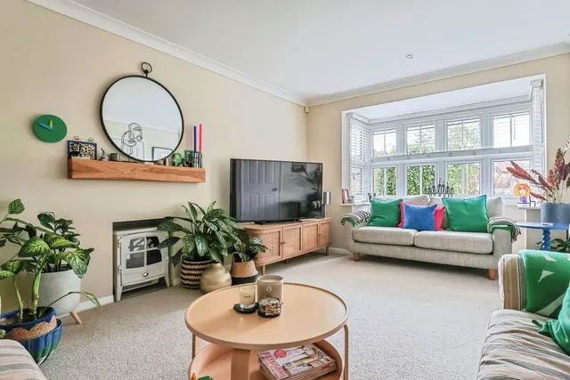 Pilsdon Drive, Canford Heath, BH17, photo 2
