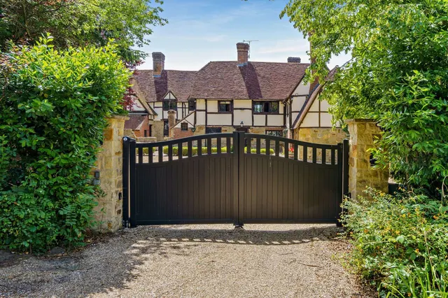 Photo 3 — Henley Down, Catsfield, Battle, East Sussex, TN33 9BN