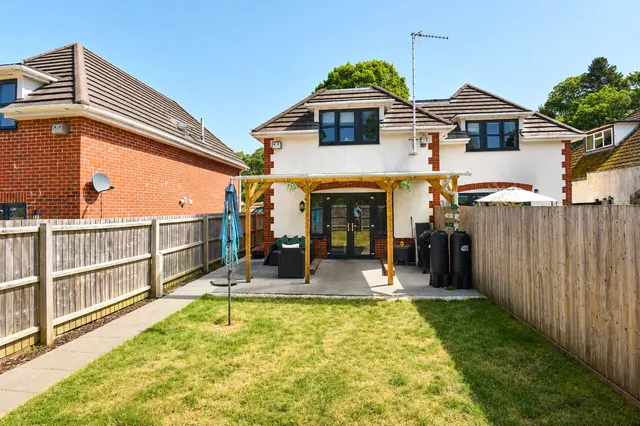 Photo 2 — Hillbury Road, Alderholt, Fordingbridge, Dorset, SP6 3BQ