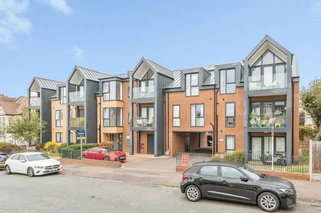Grosvenor Road, Westcliff-on-Sea, SS0, photo 1