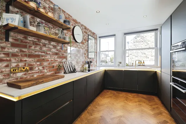 Dragon Avenue, Harrogate, HG1, photo 2