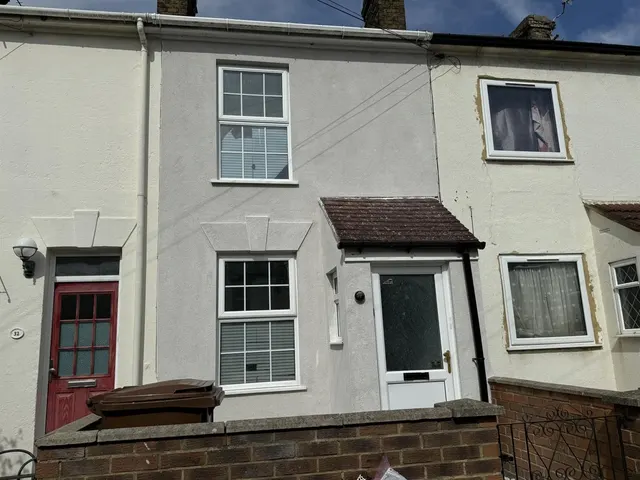 Stafford Street, Gillingham, Kent ME7 5EN, photo 1