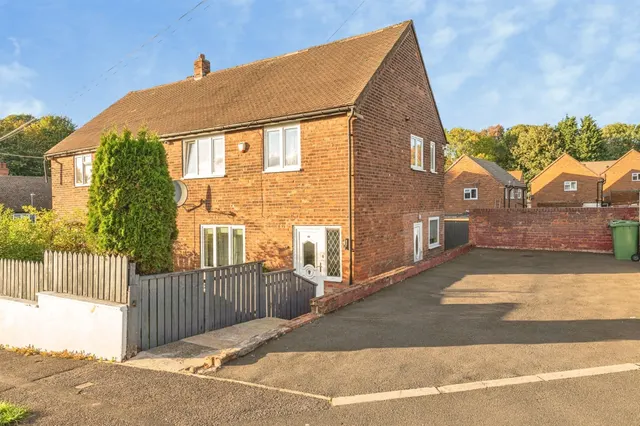 Princess Road, Chickenley, WF12, photo 1