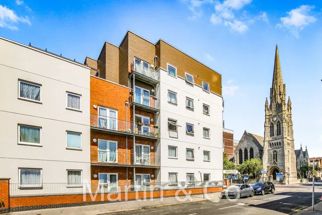 Photo 3 — London Road, Croydon